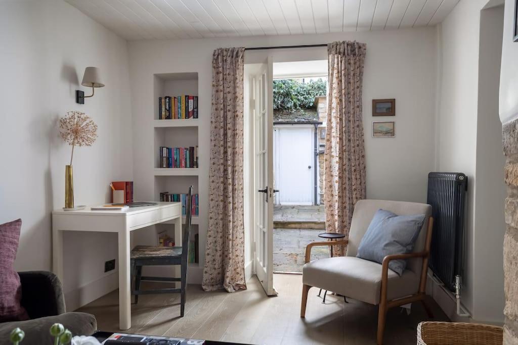 Whitsun Cottage Stow-on-the-Wold ภายนอก รูปภาพ